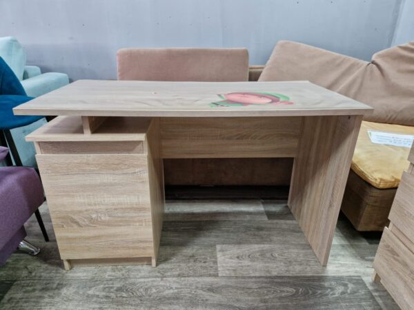 Письменный стол IKEA 119х75х59